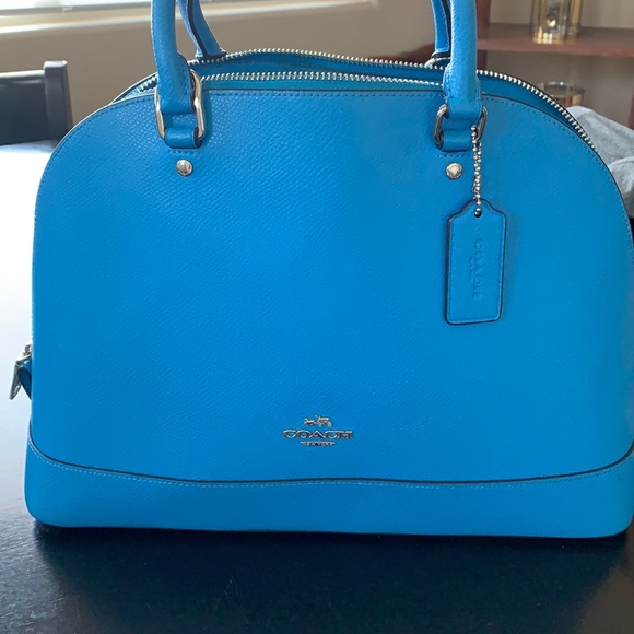 Coach Handbags - Used Authentic COACH Handbag